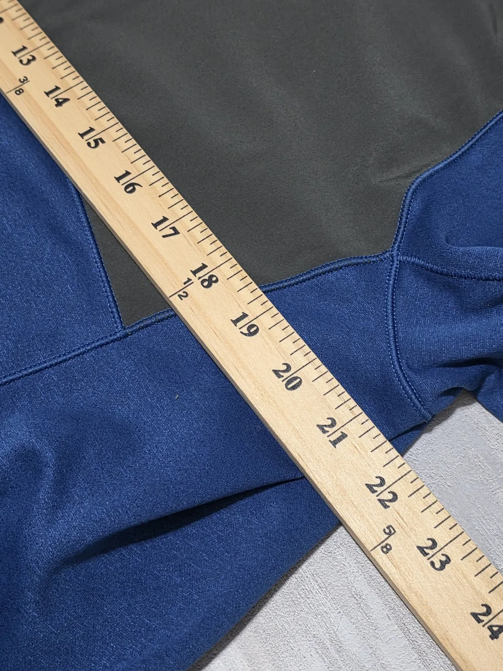 North Face Retro Men's Blue Quarter-Zip Pullover with Gray Shoulder Panel